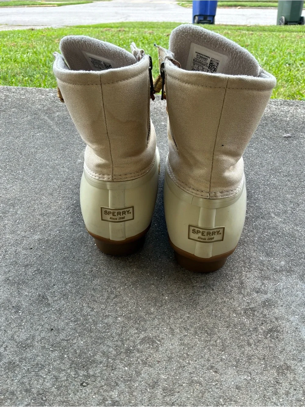 Sperry Ivory Tan Duck Boots